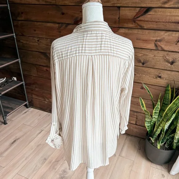 THE MONICA TAUPE BUTTON UP BLOUSE - Picture 8 of 10